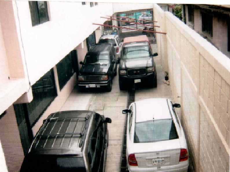 Venta de Edificio de Departamentos en Tampico Tamaulipas estacionamiento