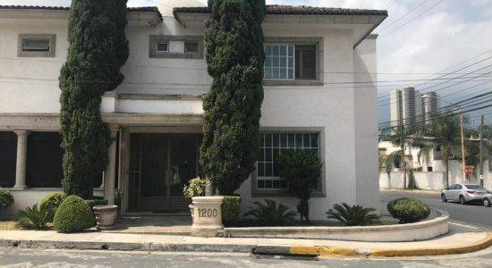 Casa en venta en del valle sector oriente San Pedro Garza García